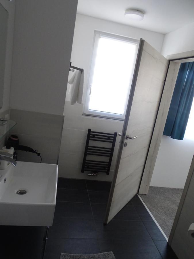 Gaestehaus Uezel Friedrichshafen Extérieur photo