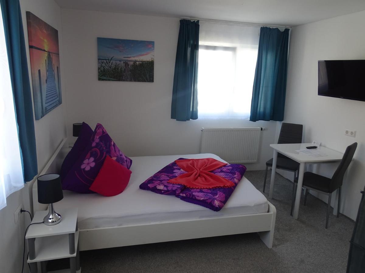 Gaestehaus Uezel Friedrichshafen Extérieur photo