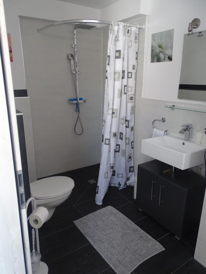Gaestehaus Uezel Friedrichshafen Extérieur photo