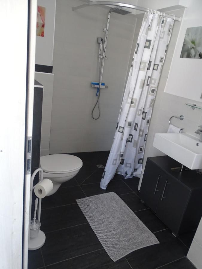 Gaestehaus Uezel Friedrichshafen Extérieur photo