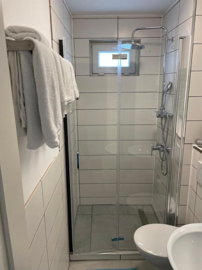 Gaestehaus Uezel Friedrichshafen Extérieur photo