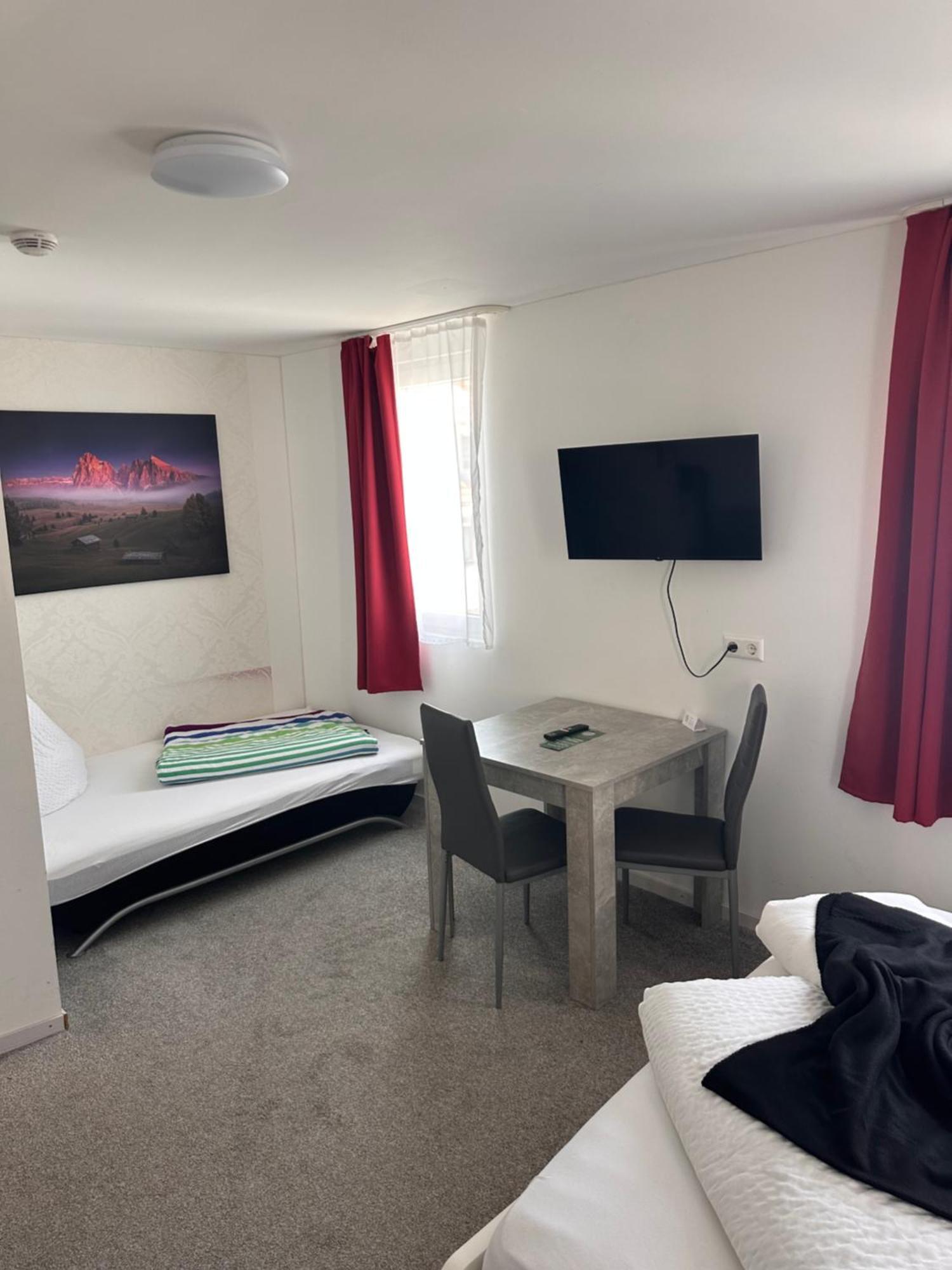Gaestehaus Uezel Friedrichshafen Extérieur photo