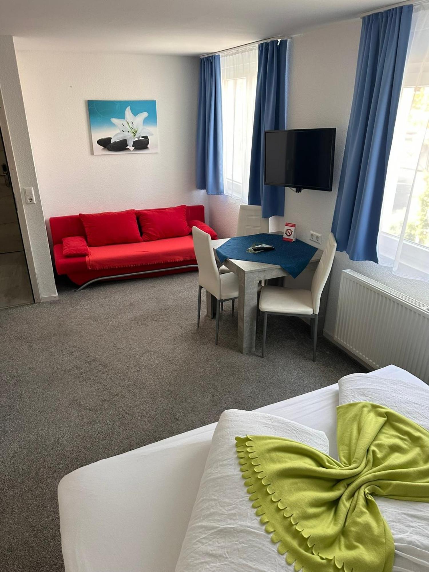 Gaestehaus Uezel Friedrichshafen Extérieur photo