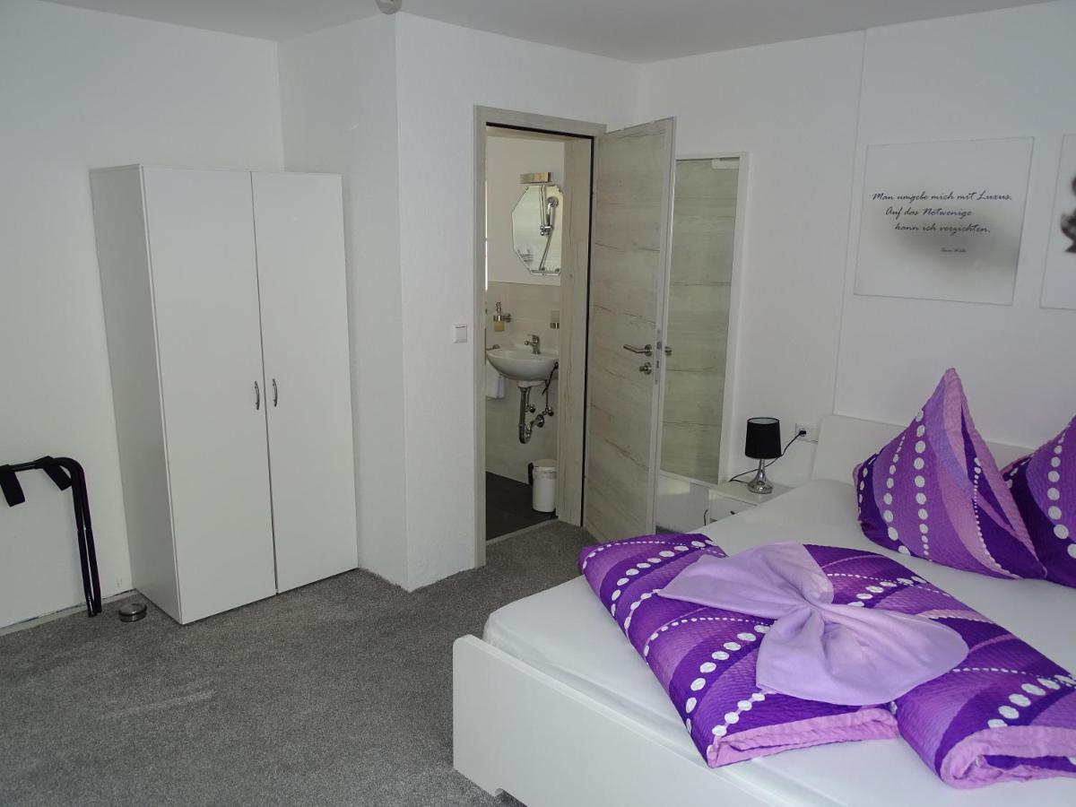 Gaestehaus Uezel Friedrichshafen Extérieur photo